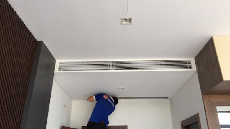 dieu-hoa-am-tran-noi-ong-gio-3