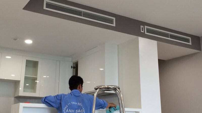 dieu-hoa-am-tran-noi-ong-gio-7