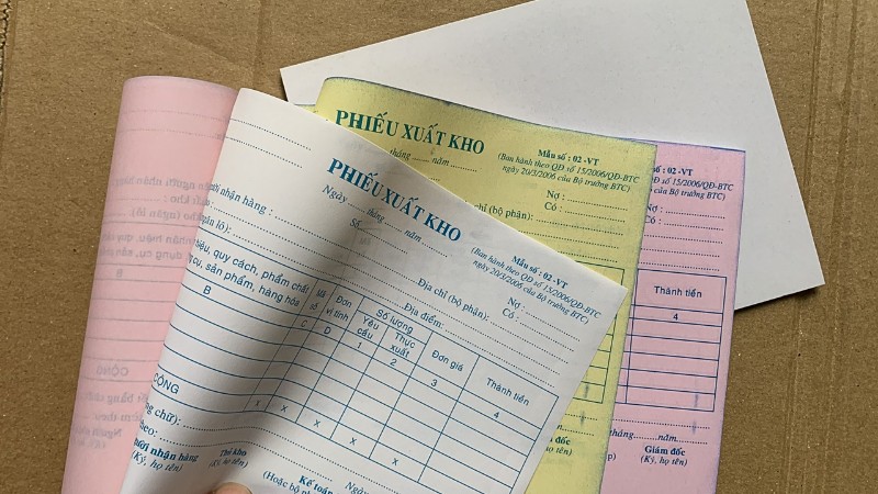 tai-mau-phieu-xuat-kho-Excel-1
