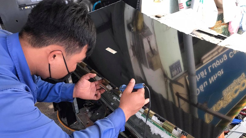 cach-kiem-tra-bao-hanh-tivi-lg-9