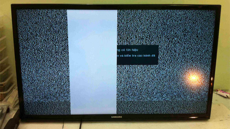 thay-man-hinh-tivi-samsung-2