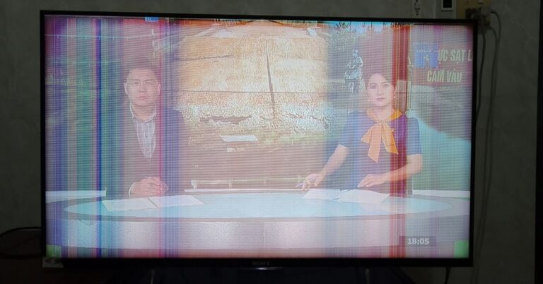 tivi-bi-soc-man-hinh