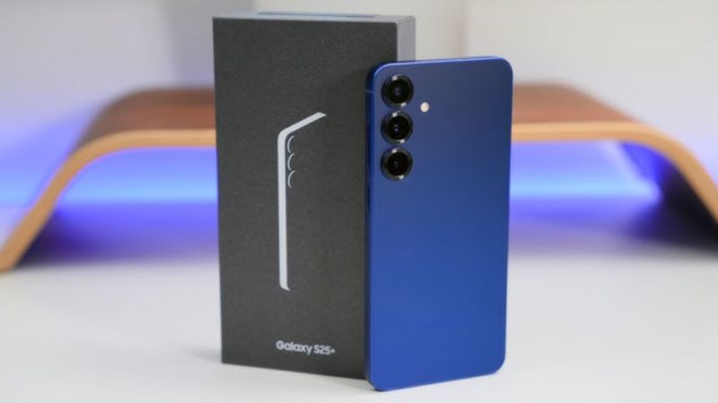 Video tháo rời Galaxy S25+