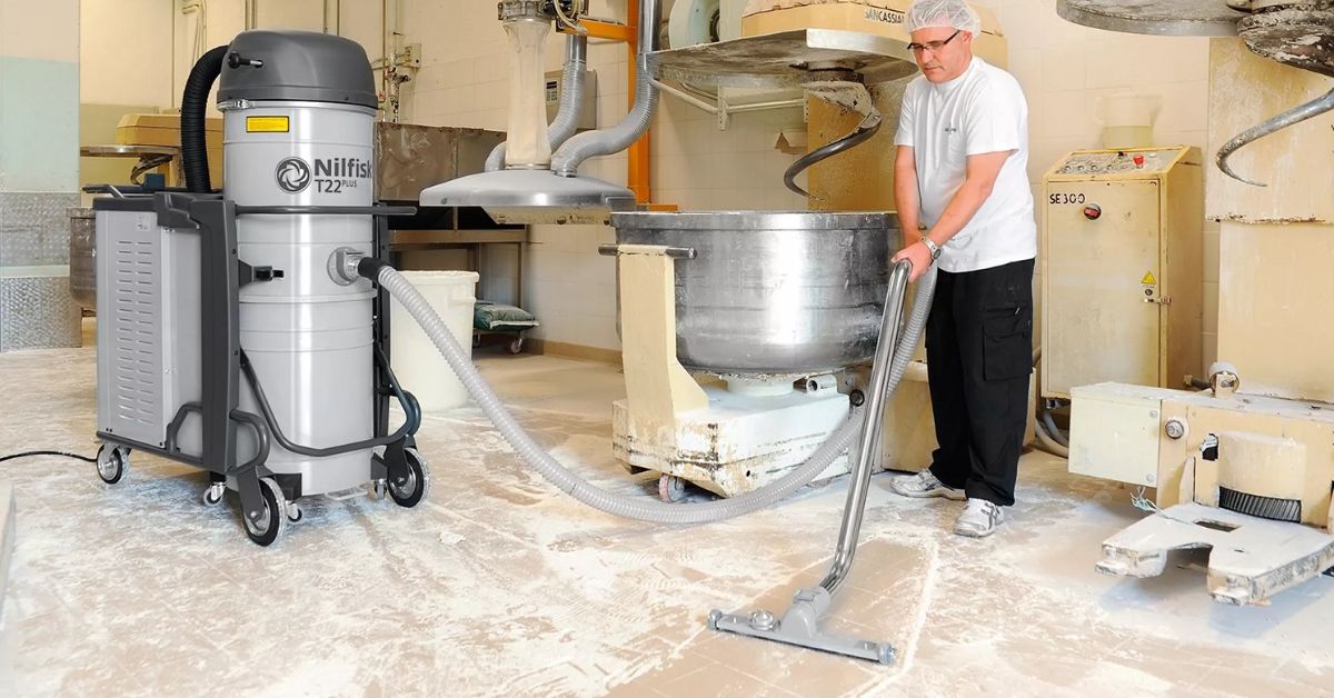 may-hut-bui-cong-nghiep-giai-phap-don-dep-toi-uu-cho-cac-doanh-nghiep-9