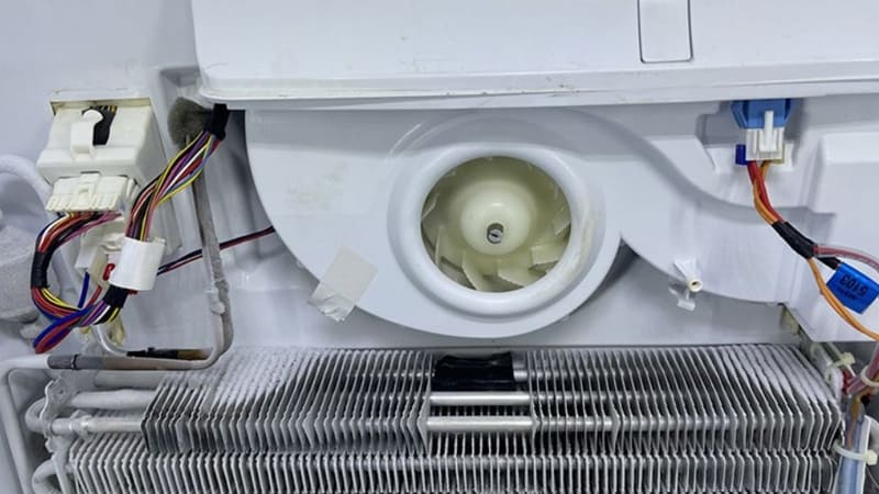 Cách khắc phục lỗi F012 trên tủ lạnh Hitachi