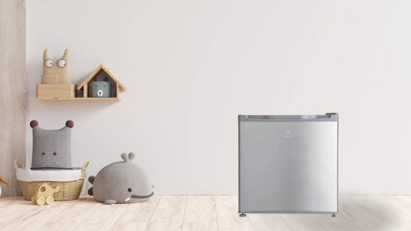 tu-lanh-mini-electrolux-2