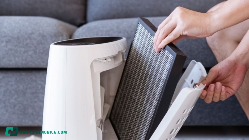 huong-dan-cho-tiet-cach-ve-sinh-may-loc-khong-khi-8