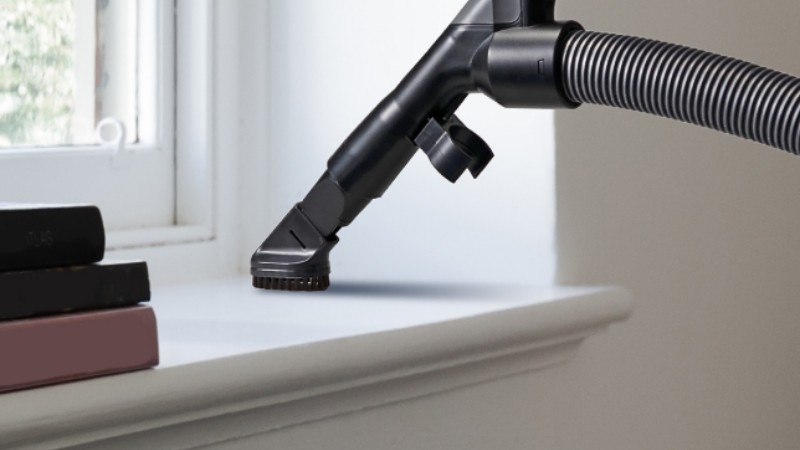 May-hut-bui-Panasonic-2000W-6