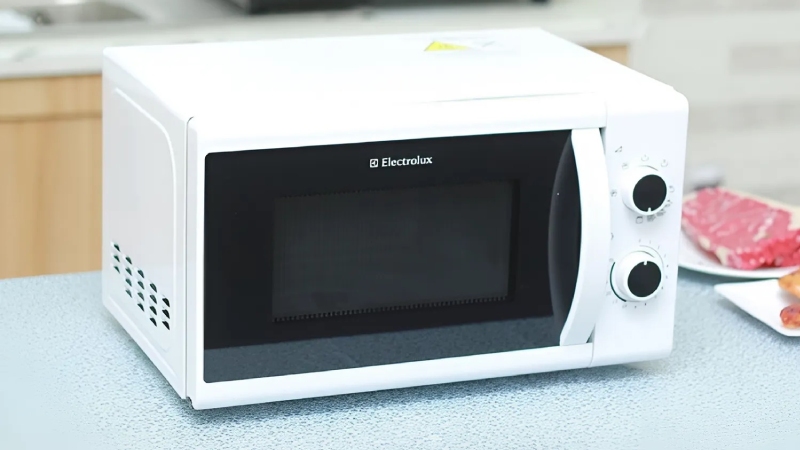 cach-su-dung-lo-vi-song-Electrolux-1