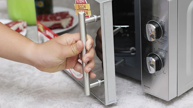 cach-su-dung-lo-vi-song-Electrolux-11