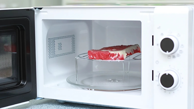 cach-su-dung-lo-vi-song-Electrolux-4