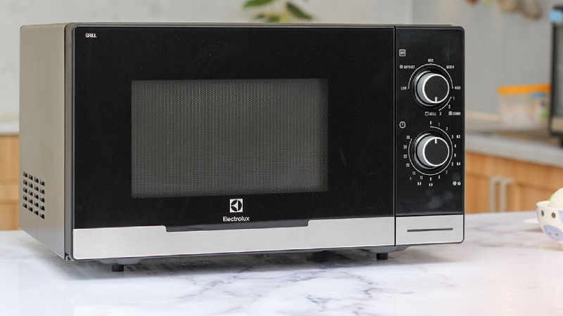 cach-su-dung-lo-vi-song-Electrolux-8