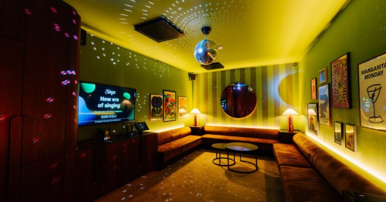 loa-hat-karaoke-gia-dinh