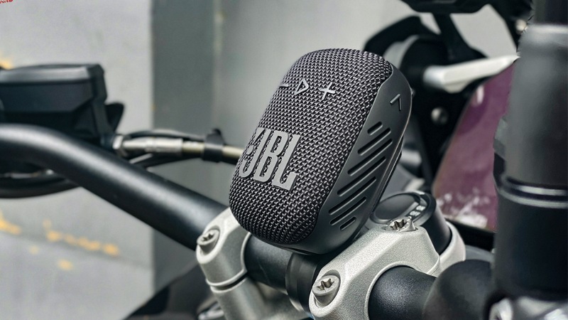 loa-jbl-bluetooth-11