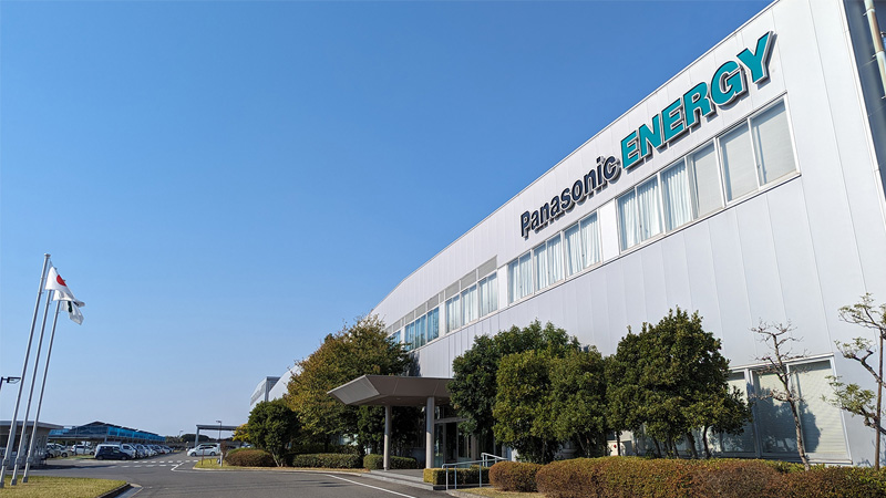 may-hut-bui-cam-tay-panasonic-1