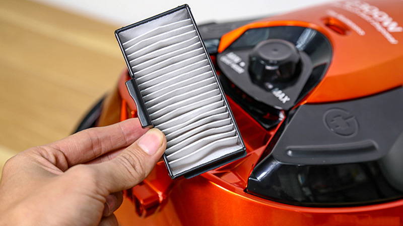 may-hut-bui-hitachi-2000w-2