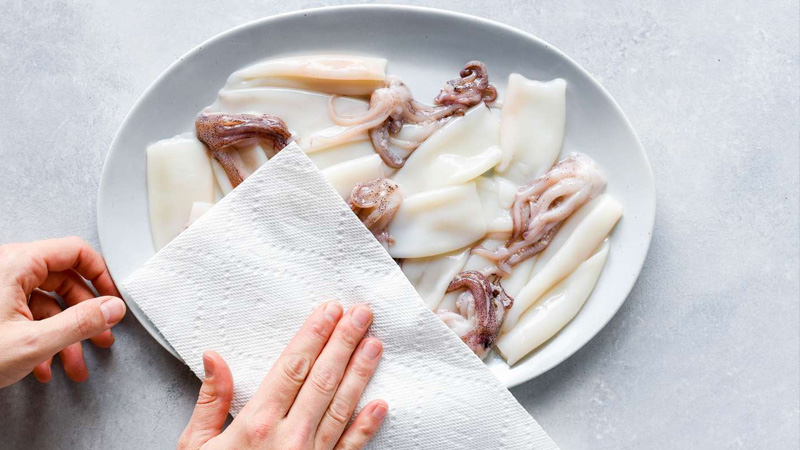 nuong-muc-bang-lo-vi-song-1