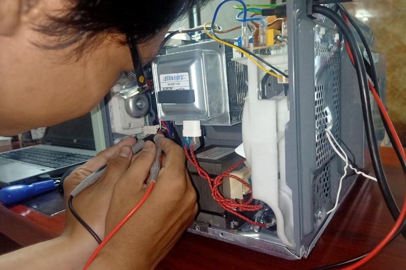 sua-lo-vi-song-Quan-2-1