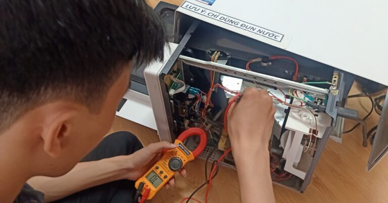 sua-lo-vi-song-Quan-3