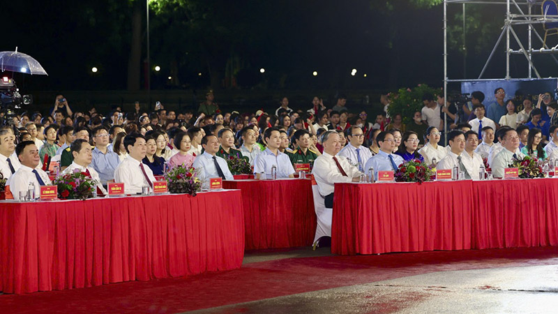 Nguoi-la-Ho-Chi-Minh-1