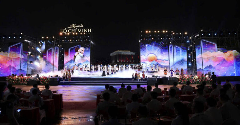 Nguoi-la-Ho-Chi-Minh-thump