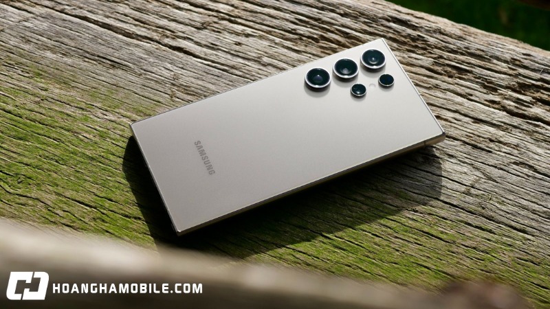 Samsung-Galaxy-S25-Ultra-1