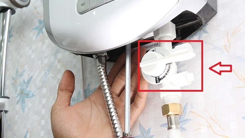 cach-su-dung-may-nuoc-nong-5