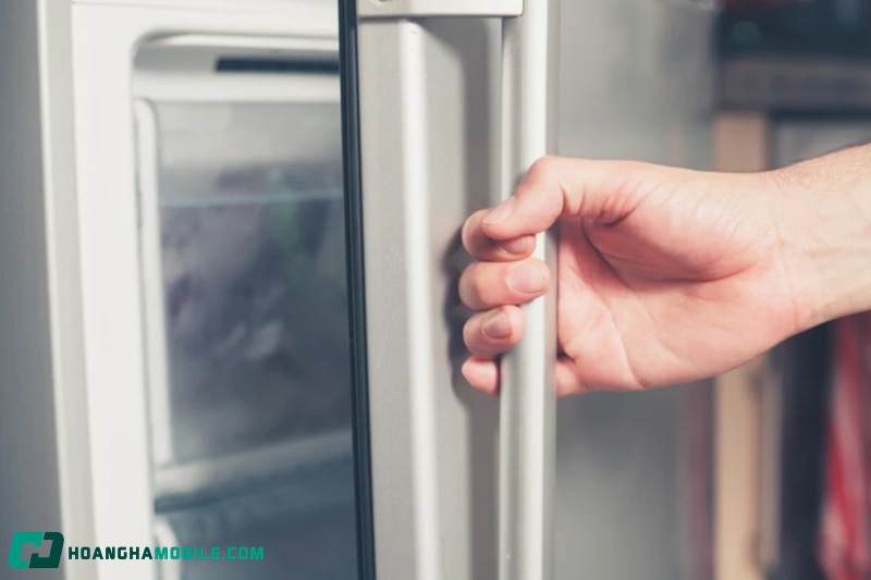 sua-tu-lanh-tai-nha-09