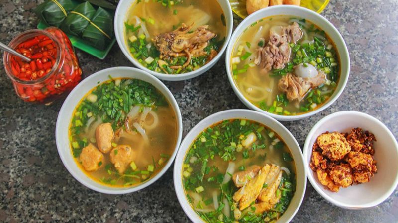 cach-nau-banh-canh-ca-loc-11