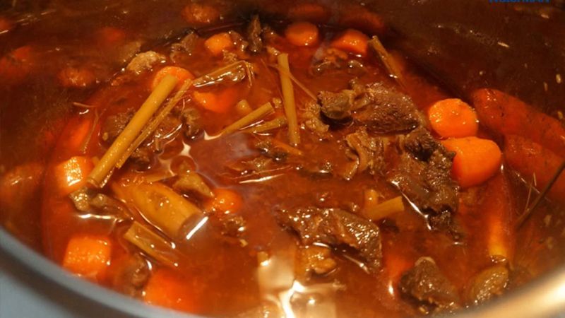 cach-nau-bo-kho-bang-goi-gia-vi-13