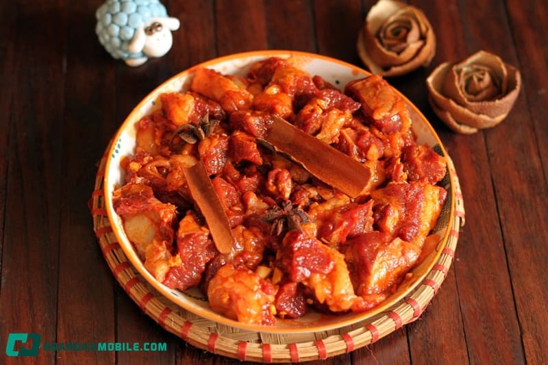 cach-nau-bo-kho-banh-mi-03