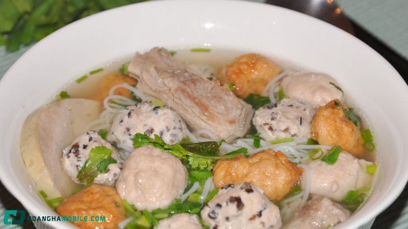 4-cach-nau-bun-moc-thom-ngon-tai-nha-nuoc-dung-ngot-thanh-hap-dan-9