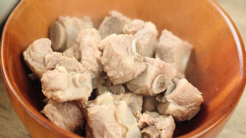 cach-nau-chao-suon-4