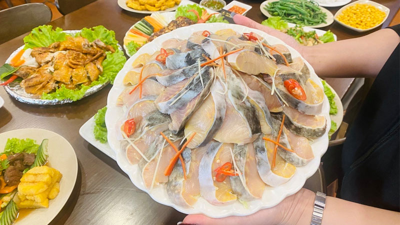 cach-nau-lau-ca-tam-7