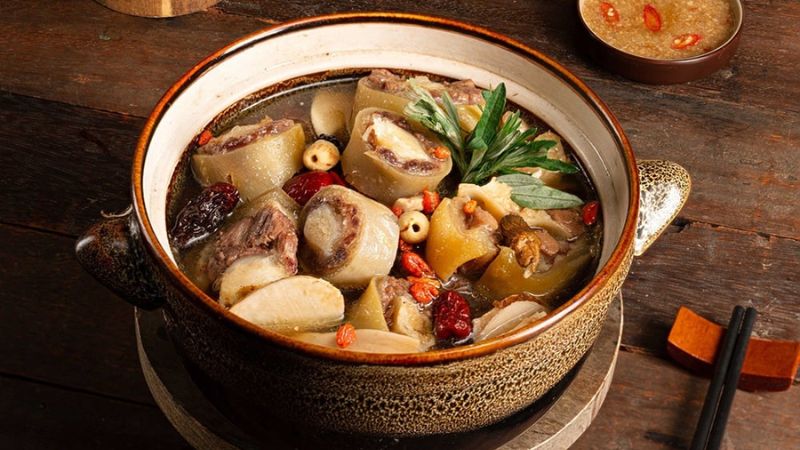 cach-nau-lau-duoi-bo-11