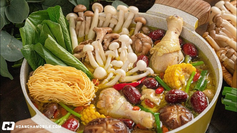 5-cach-nau-lau-ga-chua-cay-thom-ngon-cho-ngay-mua-lanh-6