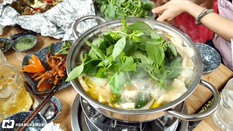 cach-nau-lau-ga-la-e-ngon-bo-duong-de-chieu-dai-le-tiec-gia-dinh-6