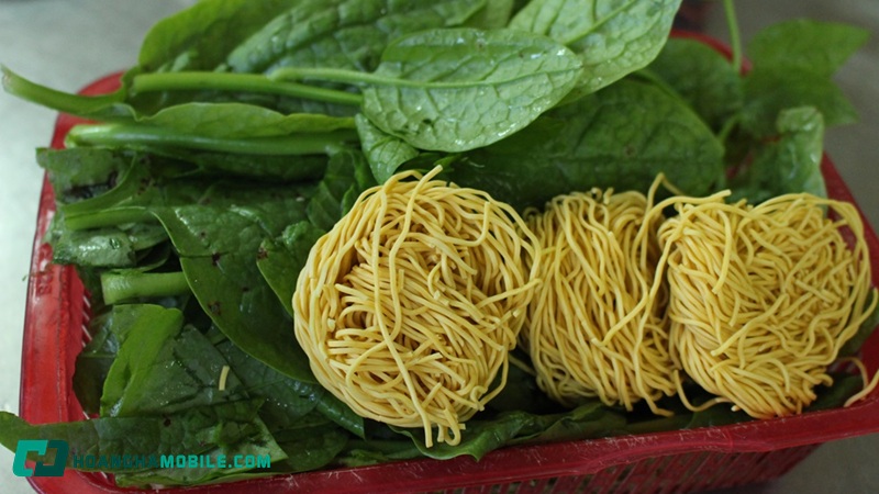 cach-nau-lau-hot-vit-lon-13