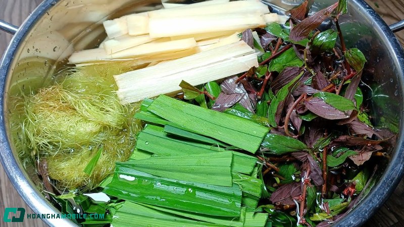 cach-nau-nuoc-sam-thanh-mat-giai-nhiet-don-gian-de-lam-tai-nha-2