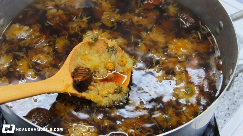 cach-nau-nuoc-sam-thanh-mat-giai-nhiet-don-gian-de-lam-tai-nha-8