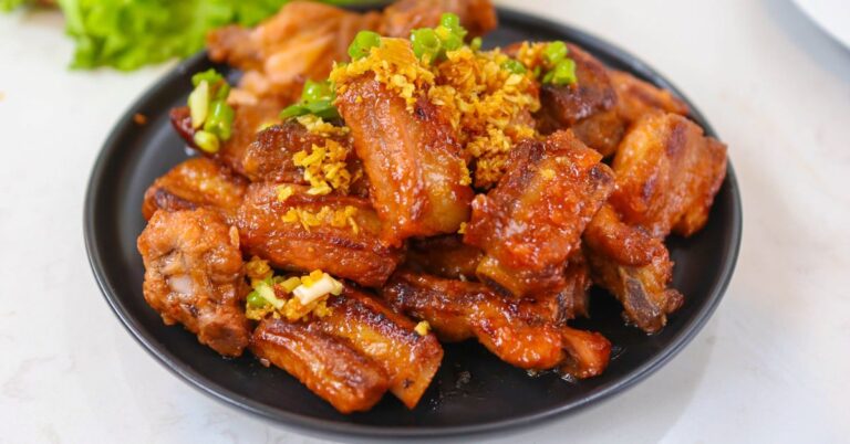 cach-nau-suon-chua-ngot