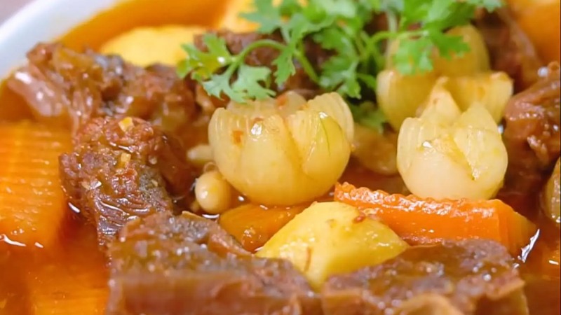 cach-nau-thit-bo-sot-vang-mien-Bac-4