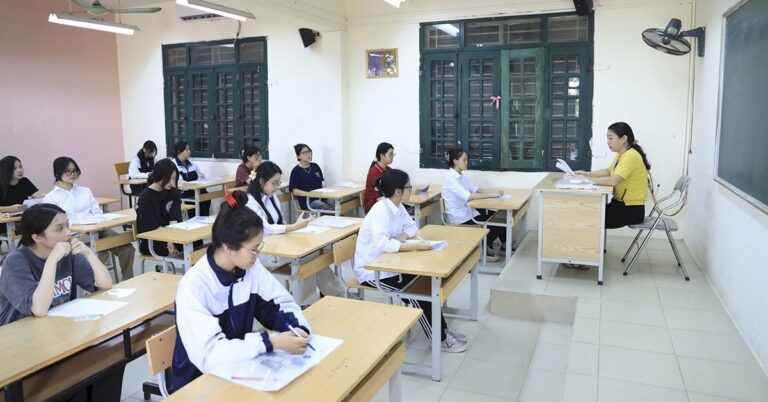 chinh-thuc-mien-hoc-phi-thump