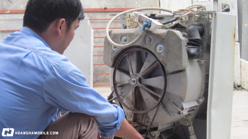 15-loi-thuong-gap-va-cach-sua-may-giat-toshiba-don-gian-tai-nha-14