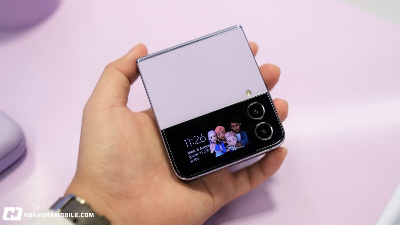 z-flip-4-cu-gia-bao-nhieu-lieu-co-con-dang-so-huu-trong-nam-nay-8