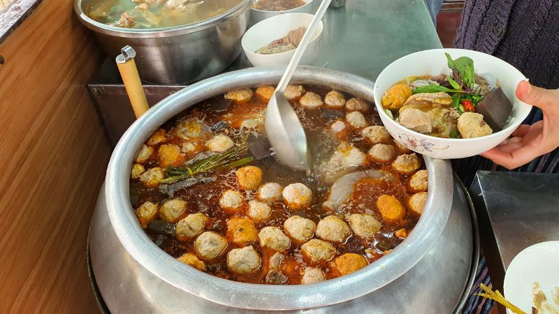 cach-nau-bun-bo-don-gian-17