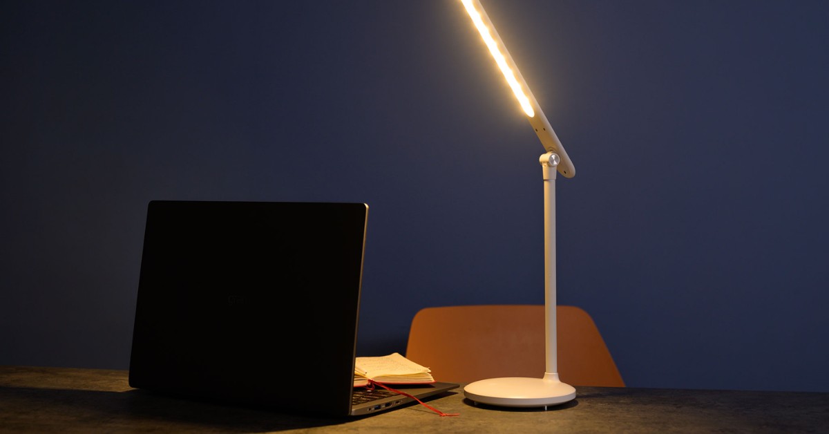 top-7-mau-den-hoc-chong-can-chat-luong-dang-mua-nhat-hien-nay-cho-con-12