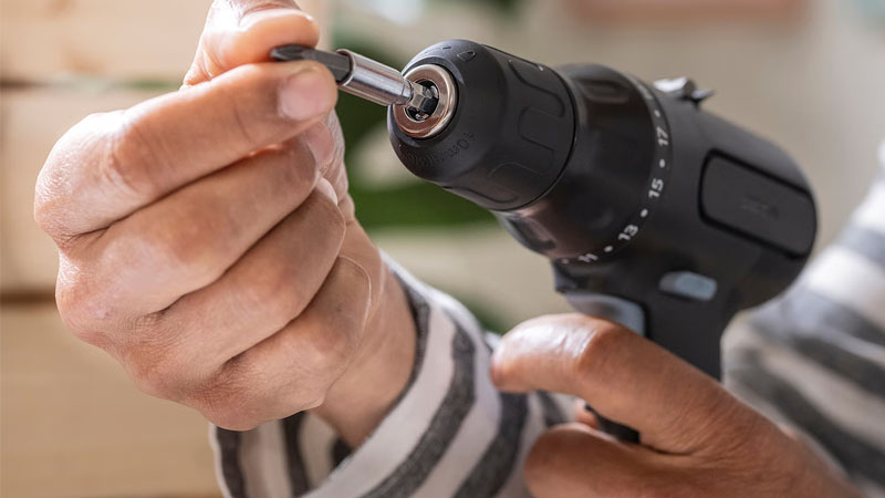 may-khoan-cam-tay-12