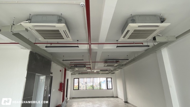 may-lanh-am-tran-gia-bao-nhieu-top-5-thuong-hieu-may-lanh-am-tran-uy-tin-3