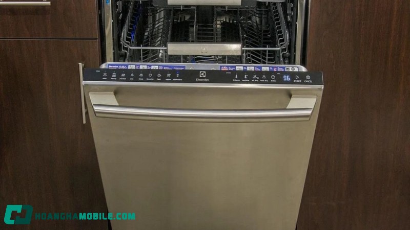 may-rua-chen-electrolux-7